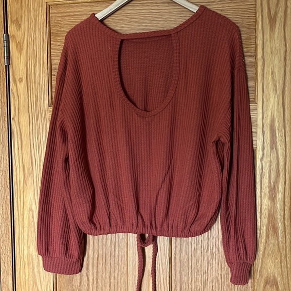 Hollister top size M - Picture 2 of 2